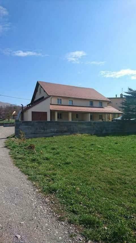 Gogo Location 1 Forest-Saint-Julien Exterior foto